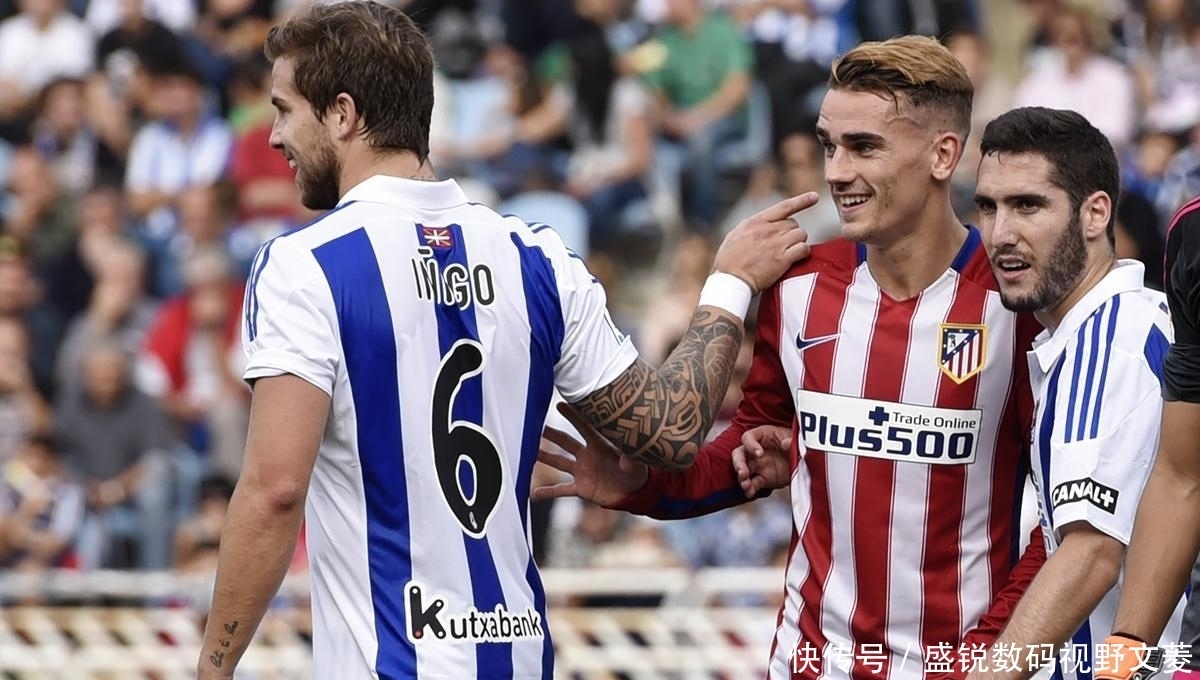 记者：对阵塞尔塔前阿隆索给全队放假两天，这让管理层不解（记者称阿隆索战塞尔塔前给全队放两天假，管理层难以理解）