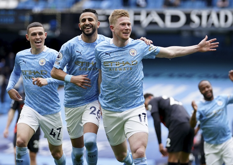 三分弹无虚发！陈林坚加盟山东首秀三分5中5得到19分（首秀神准！陈林坚为山东三分5投全中砍下19分）