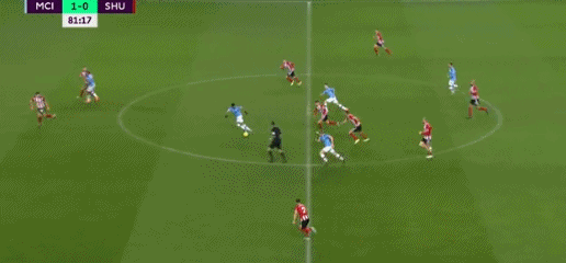 足球国足门将扑出关键点球，助球队惊险取胜