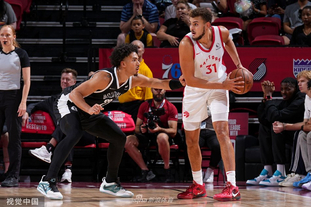 奥纳纳：这几周过得很艰难，但我希望能够在赛季初回归（奥纳纳：最近几周很不容易，我盼在赛季初复出）