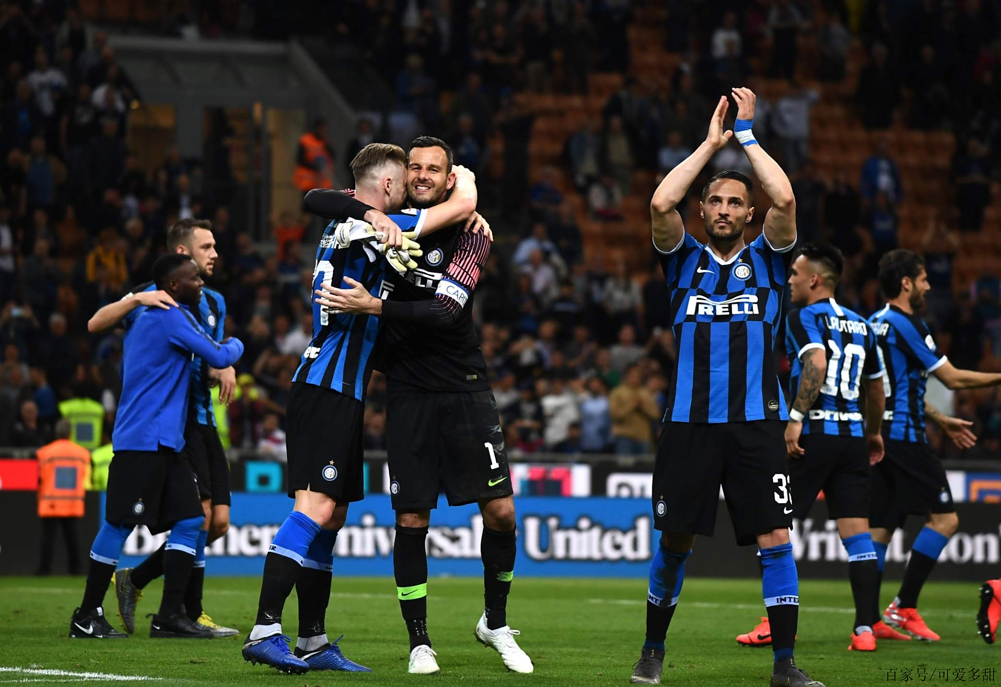 英超联赛：狼队七连败接受现实，曼彻斯特联继续沉沦（英超：狼队吞下七连败的苦果，曼联颓势不止）