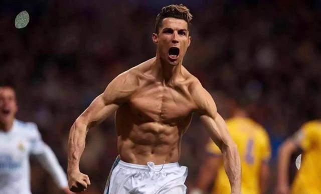 德乙半场：贝尔、戈麦斯造险，布伦瑞克0-0沙尔克04（半场战报：布伦瑞克0-0沙尔克04，贝尔与戈麦斯轮番制造险情）