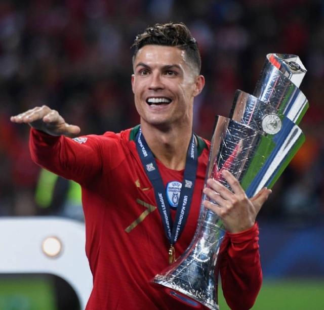 TA评2026世界杯百大球星：姆巴佩居首，梅西第8、C罗第25（TA发布2026世界杯百大球星榜：姆巴佩第一，梅西第8，C罗第25）