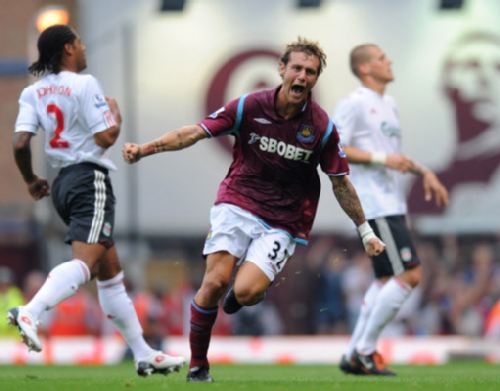 乌克兰近些年同瑞典正赛交手两次，两战全胜保持不败（乌克兰近年正赛两遇瑞典皆取胜）