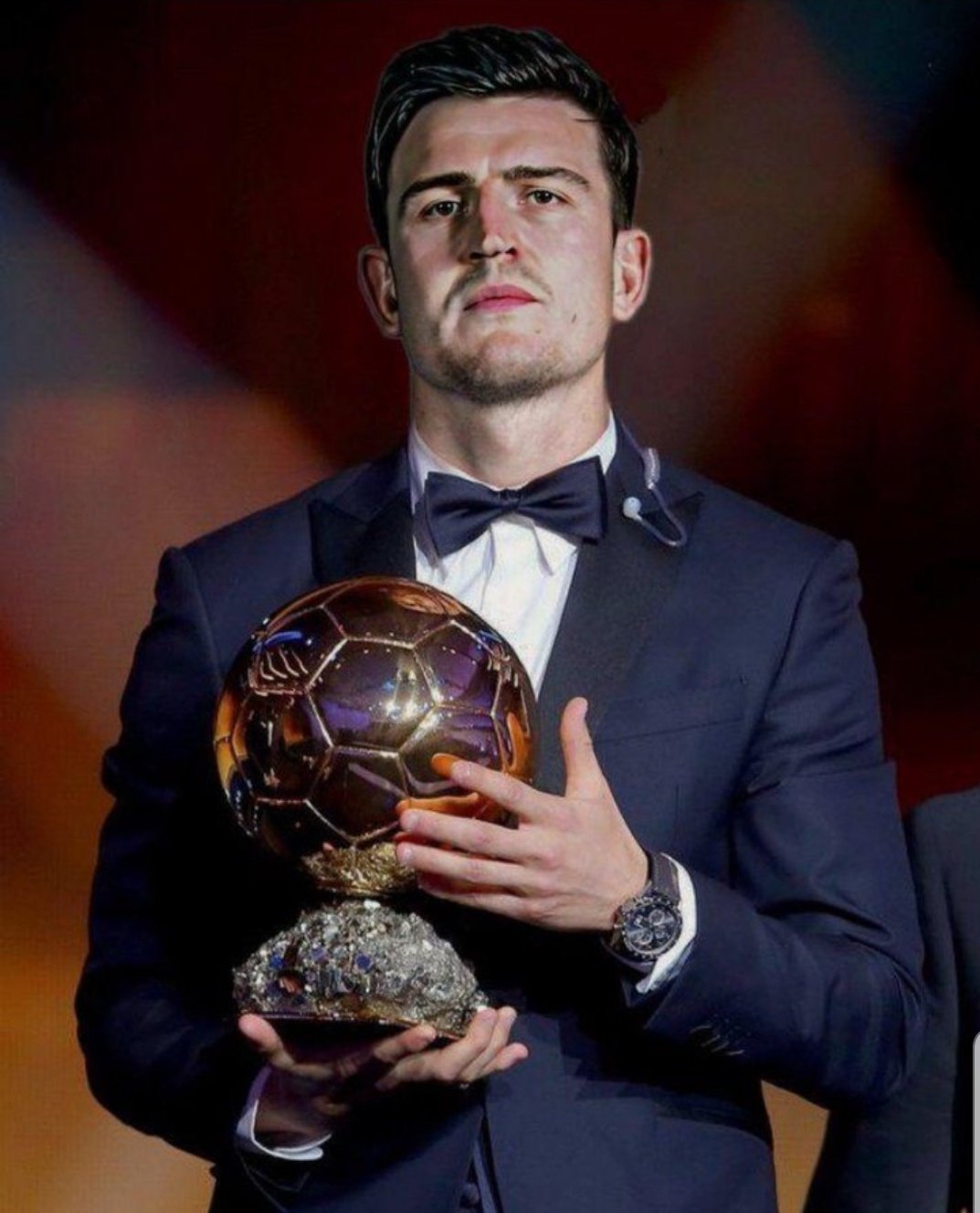 媒体人：邵佳一执教国足后，李昊成为接班颜骏凌的最热门人选