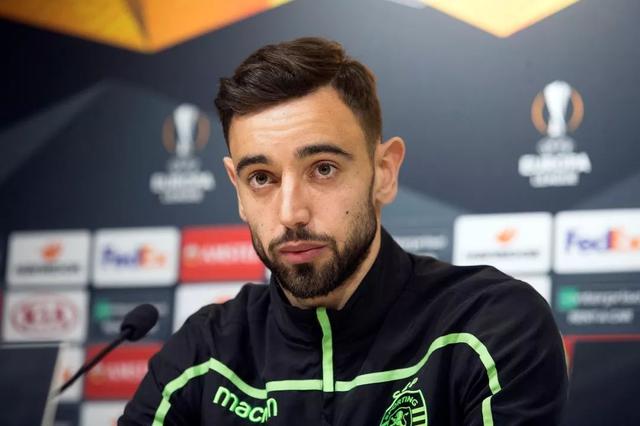 骄傲容易滋生狭隘，亚冠是为国出战，所以这个时候中超俱乐部注意配合（谨防自满走向狭隘，亚冠为国而战，中超俱乐部当同心协力）