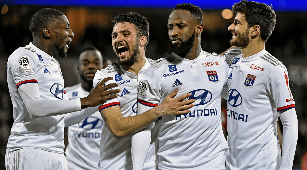 战绩稀烂！自11年2月以来，快船首次单月输掉12场比赛（快船颓势难止：单月吞下12败，为2011年2月以来首次）