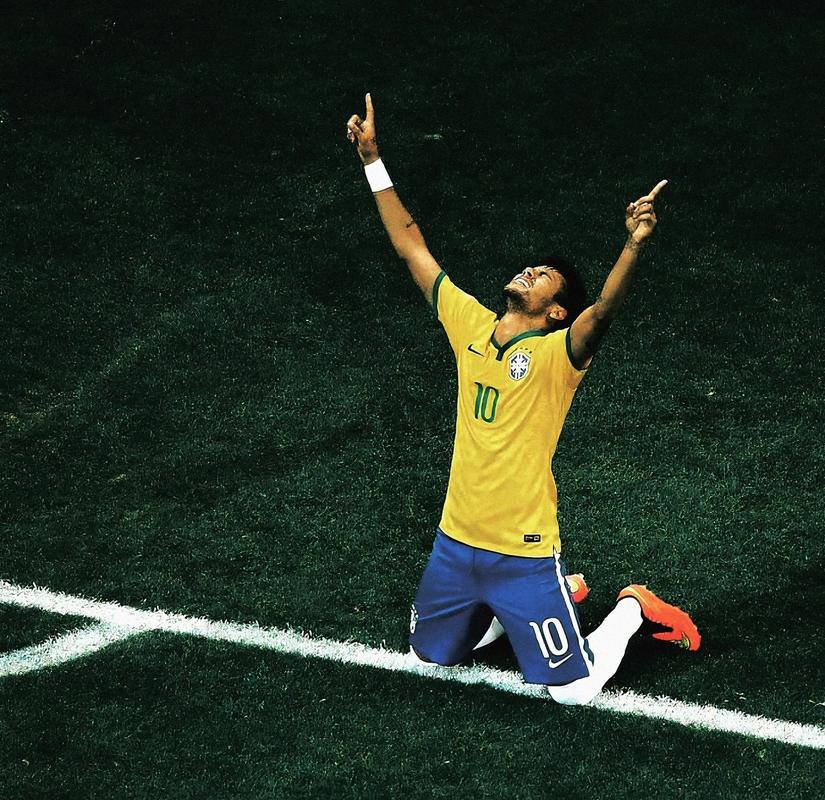 杨瀚森首发出战19分钟贡献4分5板2助