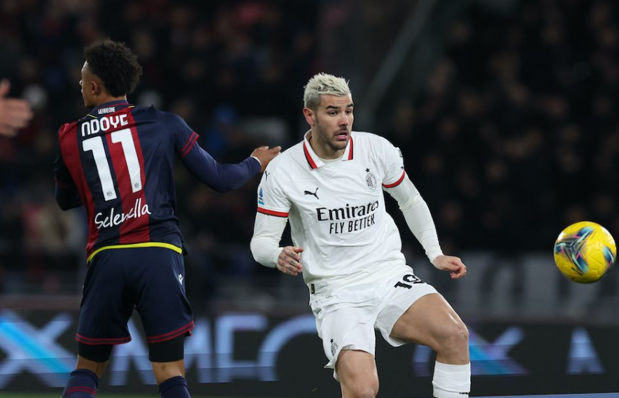 意甲三分制时代以来，米兰前14轮拿超过30分最终都排名前三（三分制以来，米兰首14轮拿到30+分的赛季最终均跻身前三）